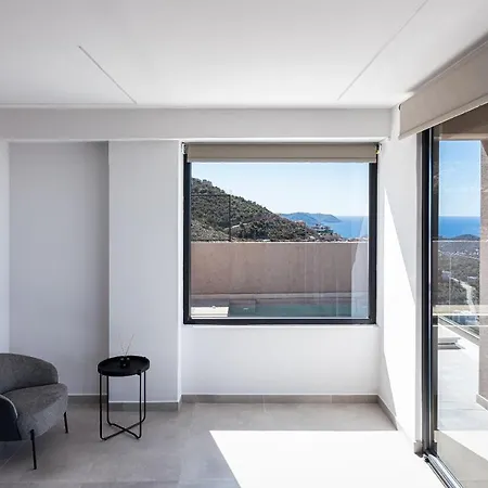 Hills Aparthotel Saronida